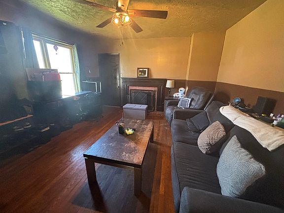 3rd image of 2978 Terrace Ln
