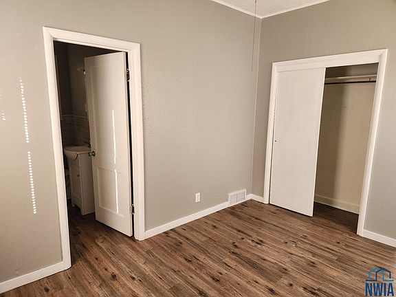 4th image of 3437-3439 5th Ave