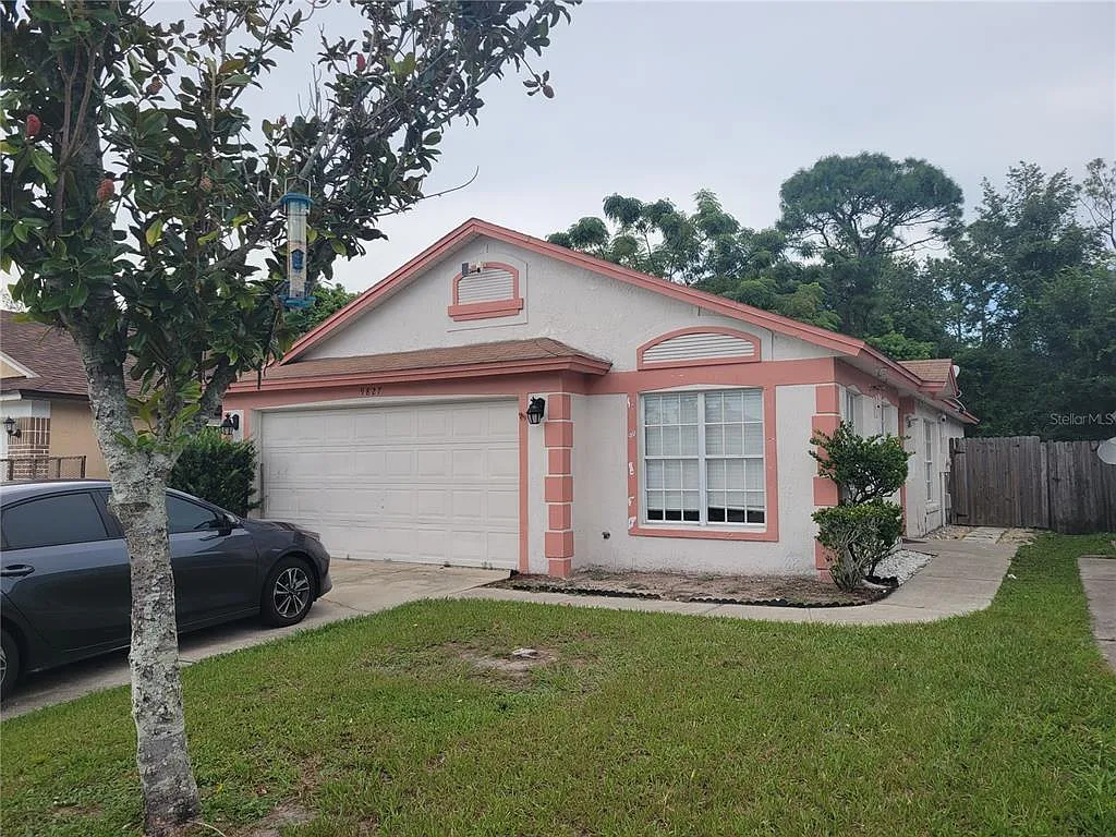 4 bed, 3.0 bath, 1525 sqft, $2,195 — Photo 1