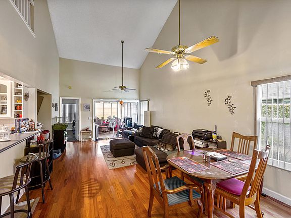 4th image of 3833 Island Club Cir