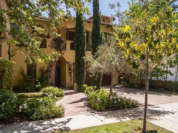 12226 Paisley Ln, Los Angeles, CA 90049