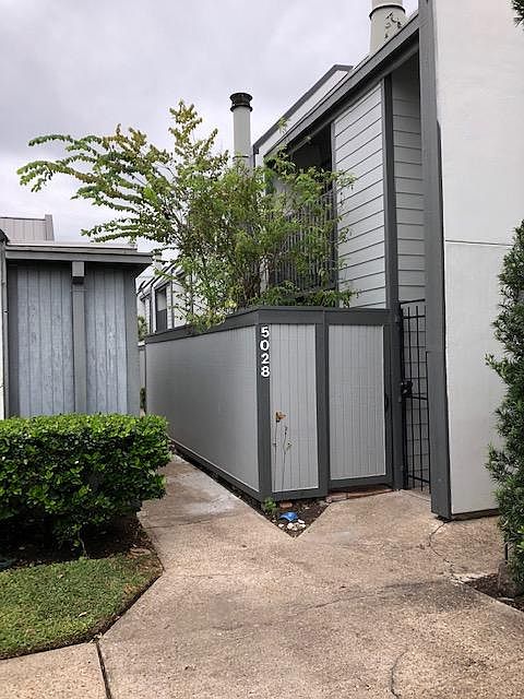 1st image of 5028 Glenmont Dr