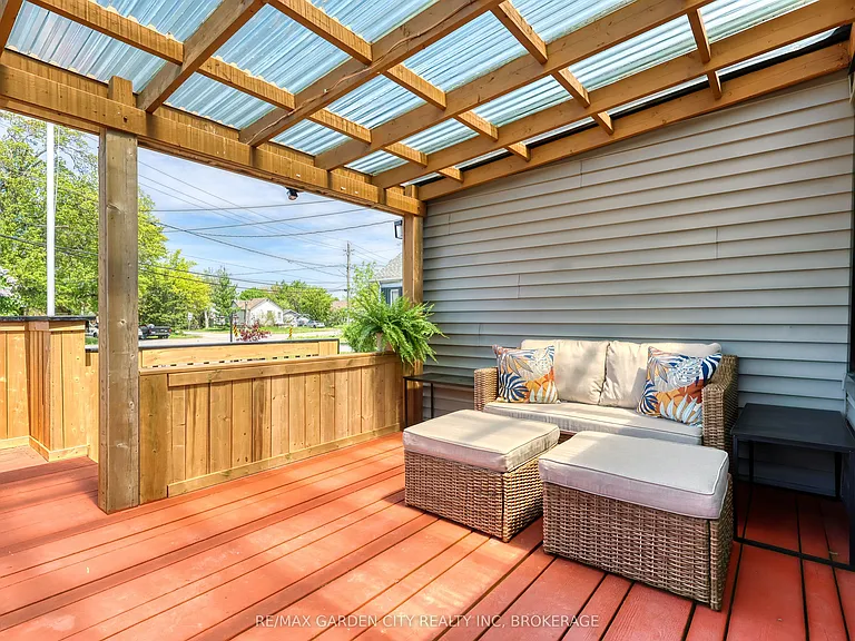84 Lincoln Ave — Photo 4