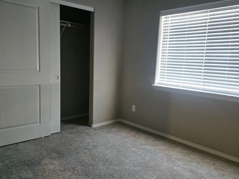 2340 SW Quartz Ave — Photo 12