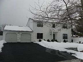 1st image of 12 Nottingham Dr