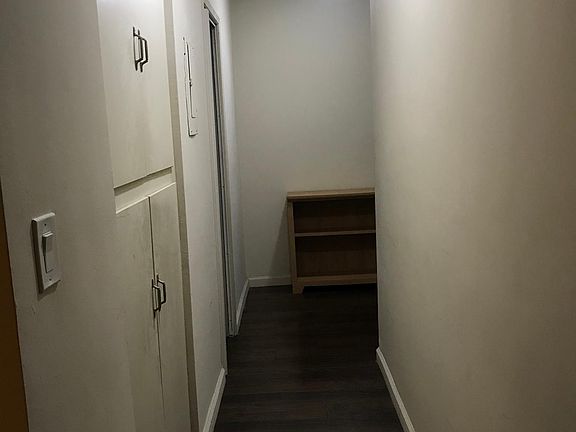 4th image of 4660 Cahuenga Blvd #2082