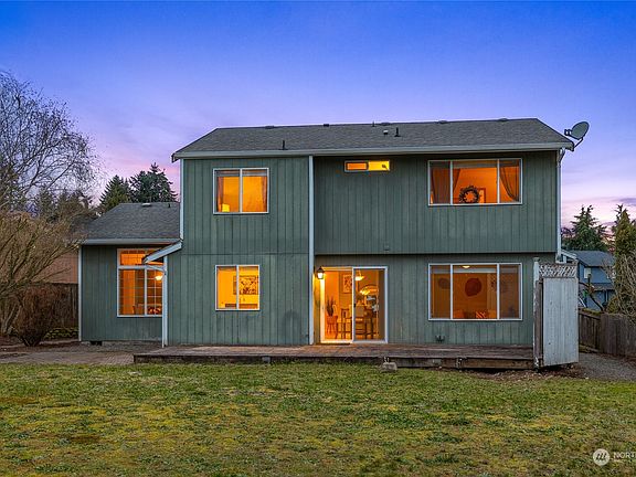 5th image of 12617 201st Avenue Ct E