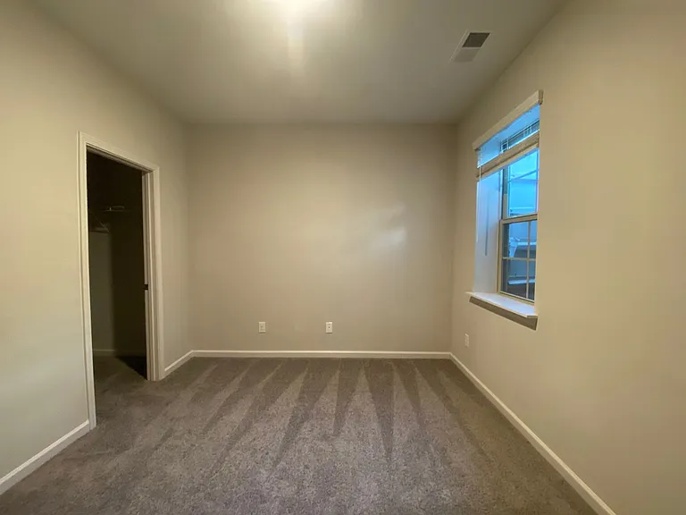 9436 Ainslie Downs St — Photo 22