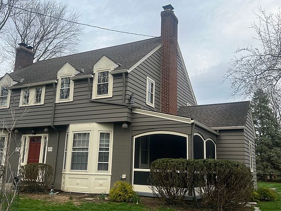 2nd image of 674 Greenwich St #674