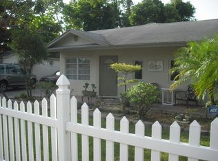 6129 Hayes St, Hollywood, FL 33024