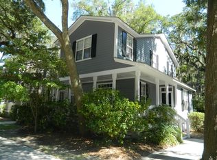 1105 13th St APT A, Port Royal, SC 29935