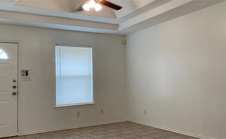 2407 Moonlight Ln #3 — Photo 3