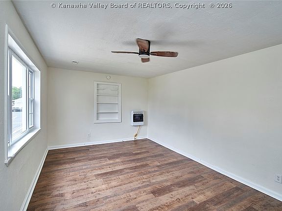 4th image of 2509 Harrison Ave