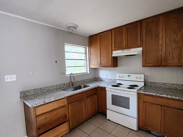 6630 Applegate St — Photo 40