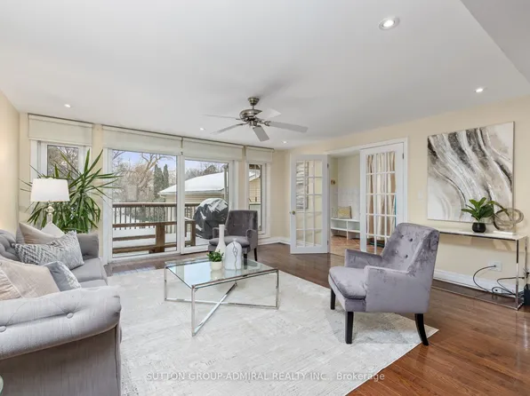 110 Wood Ln, Richmond Hill, ON L4C 4W1
