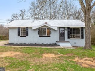 395 Winn St, Royston, GA 30662