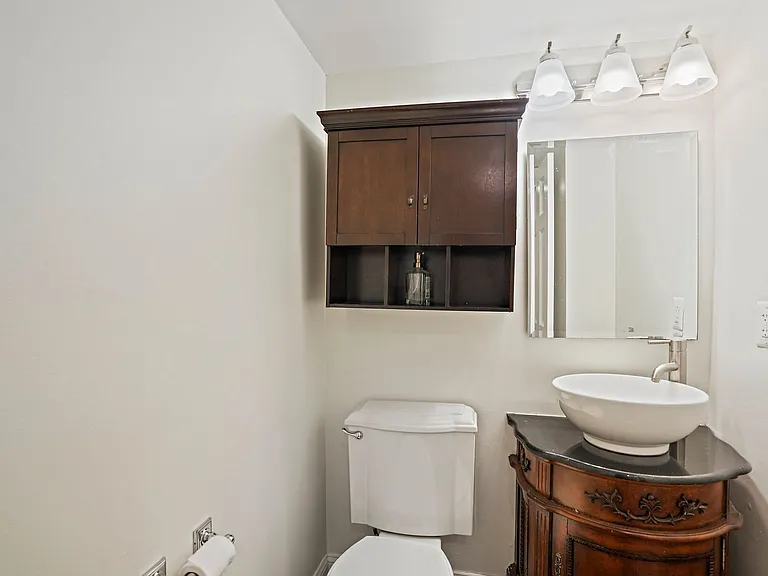2501 K St NW #1B — Photo 12