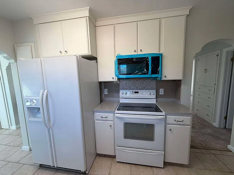 132 W Cedar St — Photo 5