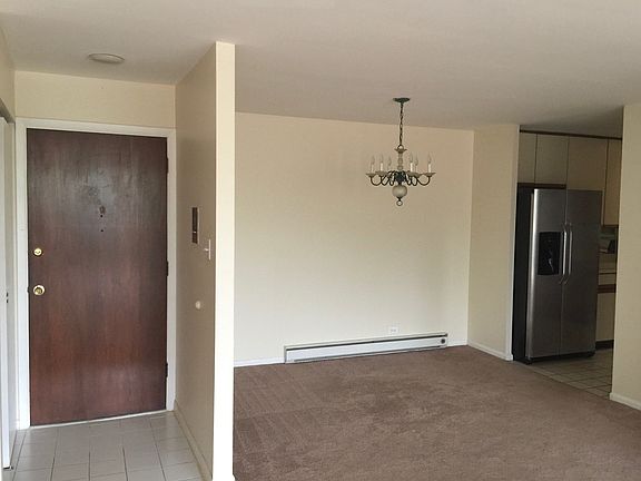 5th image of 1117 Leavitt Ave APT 303