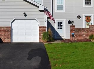 1492 Yorktowne Dr, Lawrence, PA 15055