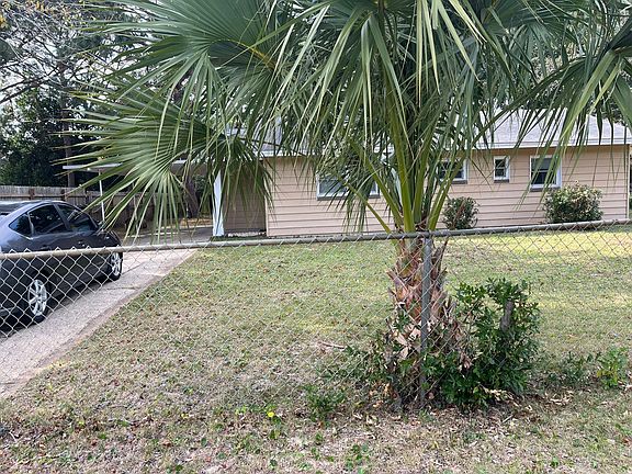 2nd image of 48 Jonquil Ave
