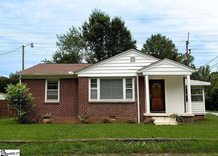 1st image of 300 Langston Dr