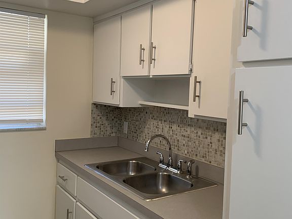 4th image of 1600 S Kanner Hwy APT 209