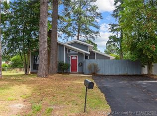 724 Carnegie Dr, Fayetteville, NC 28311