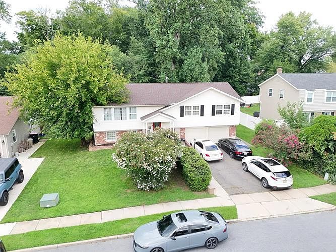 1st image of 310 Hollyoke Rd