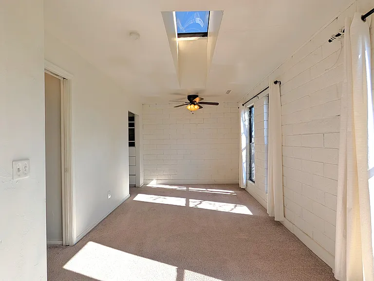 1514 N Elaine Way — Photo 15