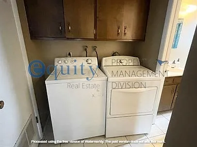549 E Stringham Ave #B — Photo 18