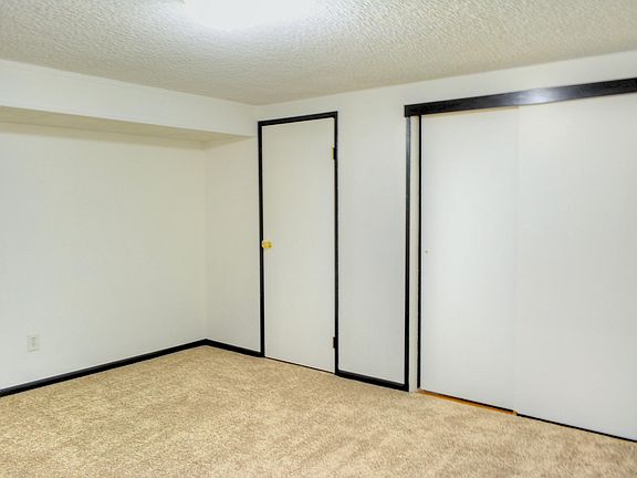 4th image of 1111 W Grace Ave #1111