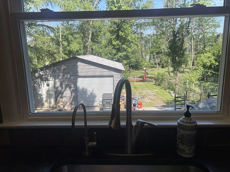 3048 Edgemont Dr — Photo 9