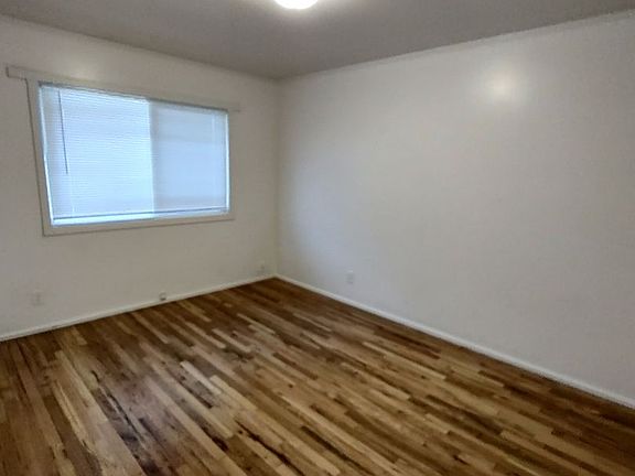 5th image of 4757-4759 Laverne Ave