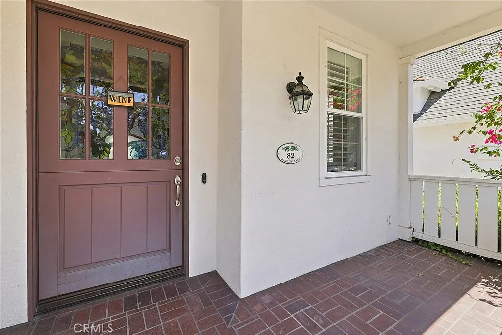 4 bed, 3.5 bath, 2402 sqft, $5,500 — Photo 2