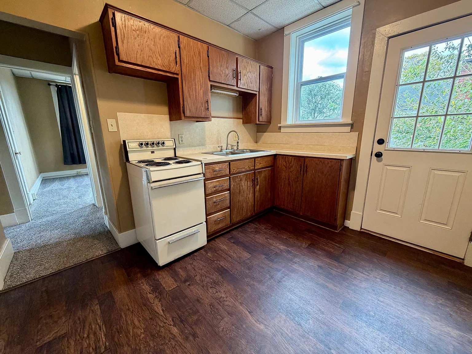 1 bed, $700 — Photo 2