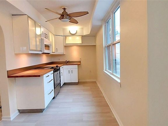 5th image of 139 Rossmore St