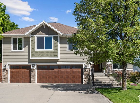 3rd image of 938 E High Country Dr