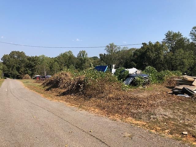 2nd image of 539 Pearsall Rd