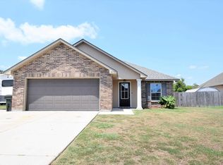 38220 Coral Reef Ct, Gonzales, LA 70737