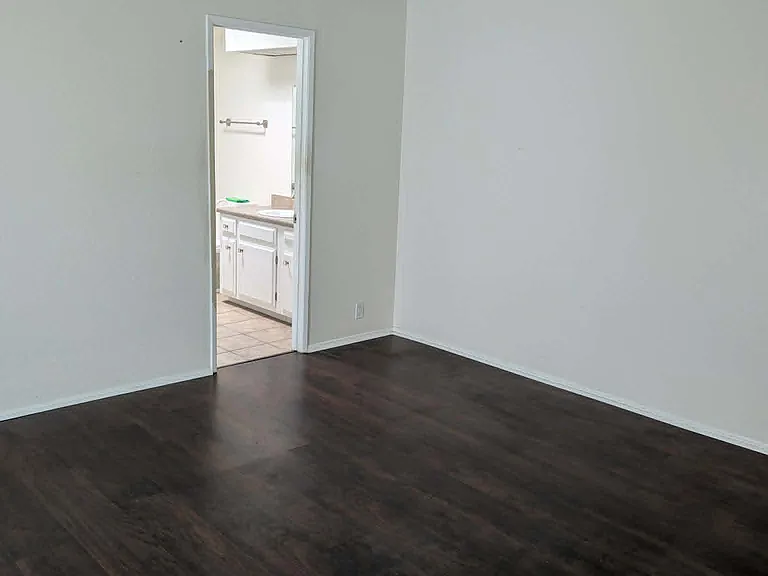 1011 Ocean Ave #C — Photo 7
