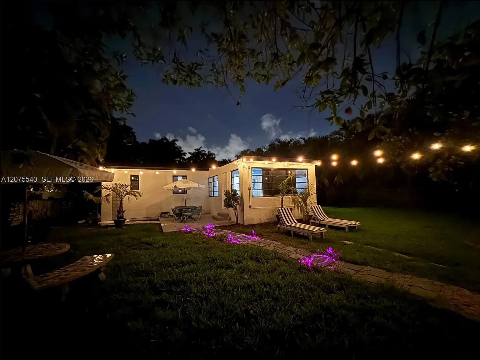 3 bed, 2.0 bath, $4,950 — Photo 1