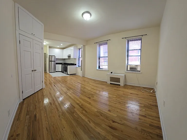 13217 Maple Ave #404 — Photo 1