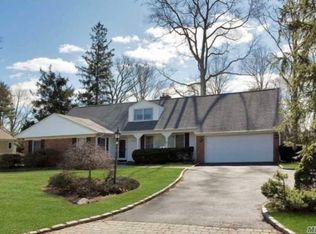 102 Boulder Rd, Manhasset, NY 11030