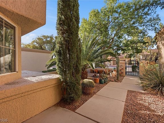 5th image of 9532 Eagle Valley Dr