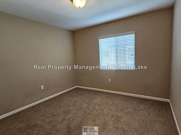 303 Cezanne Ln — Photo 10