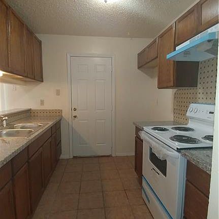 4th image of 2045 New Haven Dr