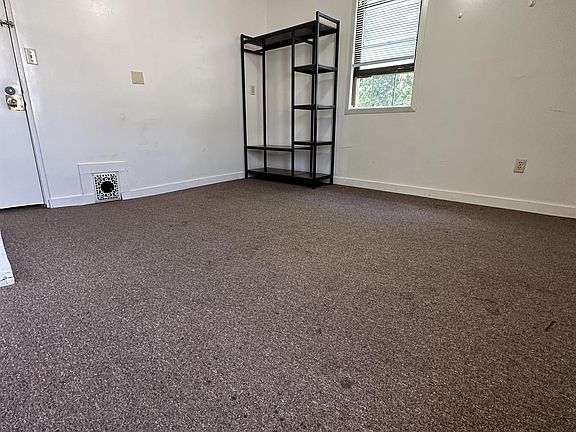 5th image of 581 E Buchtel Ave APT 4
