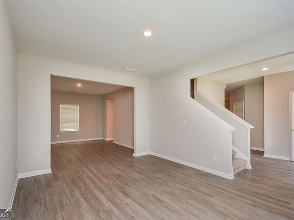 4th image of 25 Tamalynn Trl