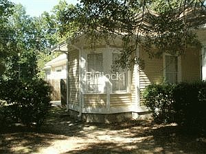 5th image of 411 Aldrich Ave Unit 3